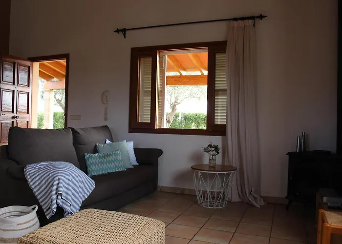 Finca Son Gallina Con Piscina Y Jardin En Sa Pobla, Ideal Para 6 Personas